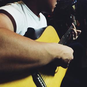 歐美女人讓粗大機巴操逼
